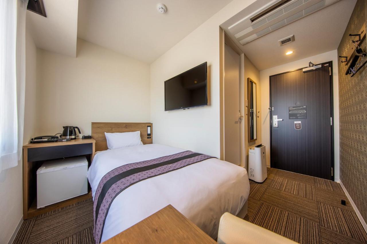 Tosei Hotel & Seminar Makuhari Narashino Экстерьер фото