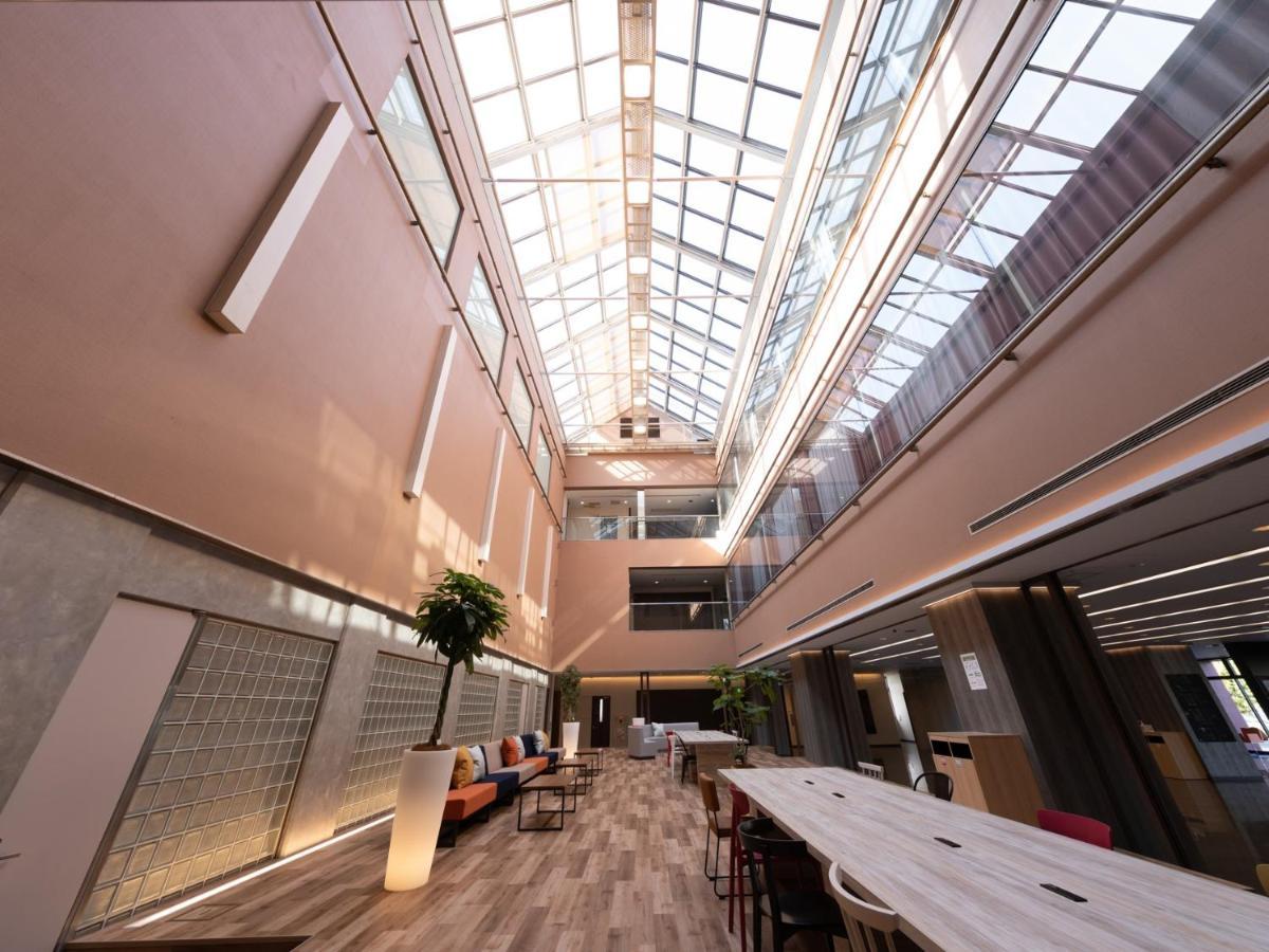 Tosei Hotel & Seminar Makuhari Narashino Экстерьер фото